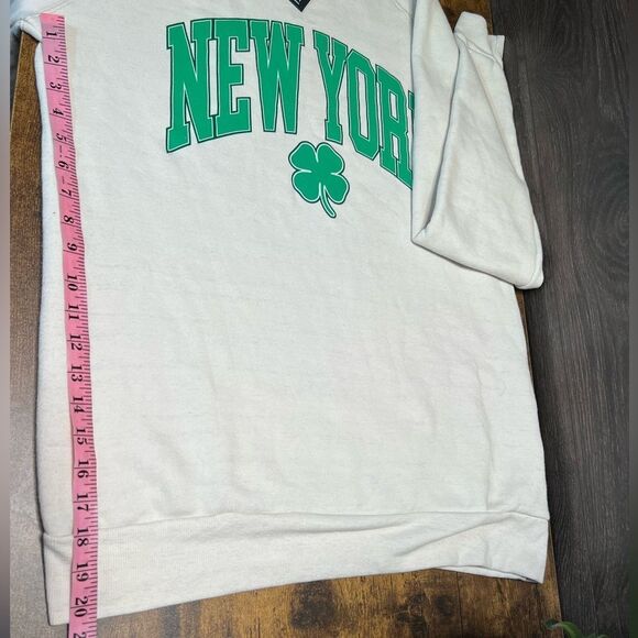 Where I’m From New York Sweatshirt in Cream/Gray with Green Print. Sz Large. NWT - Picture 11 of 12